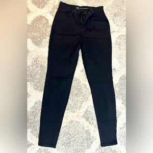 Black Skinny Jeans